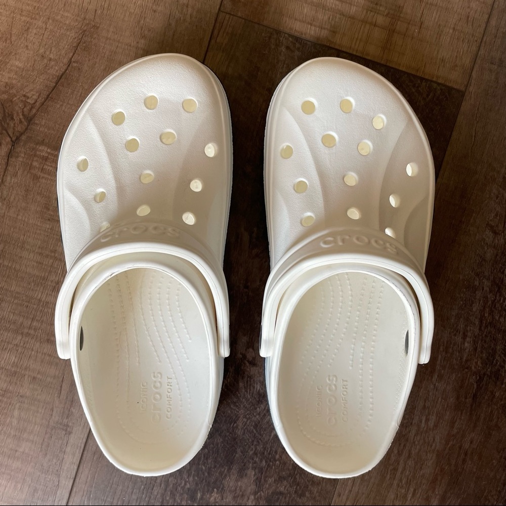 CROCS BAYABAND CLOG Women’s size 9 Mens size 7